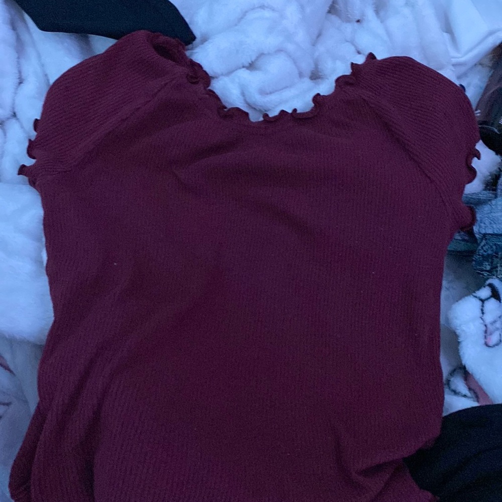 red ruffled old navy crop top